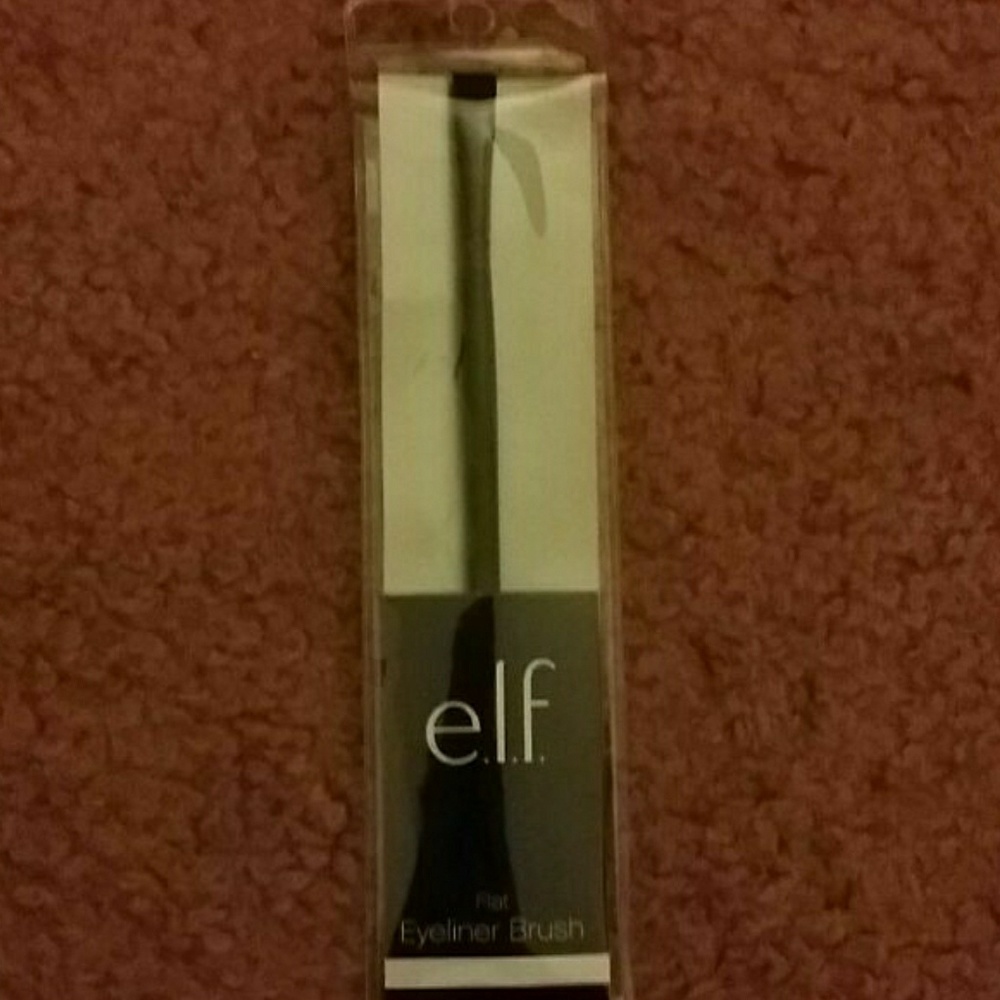 ELF flat eyeliner brush