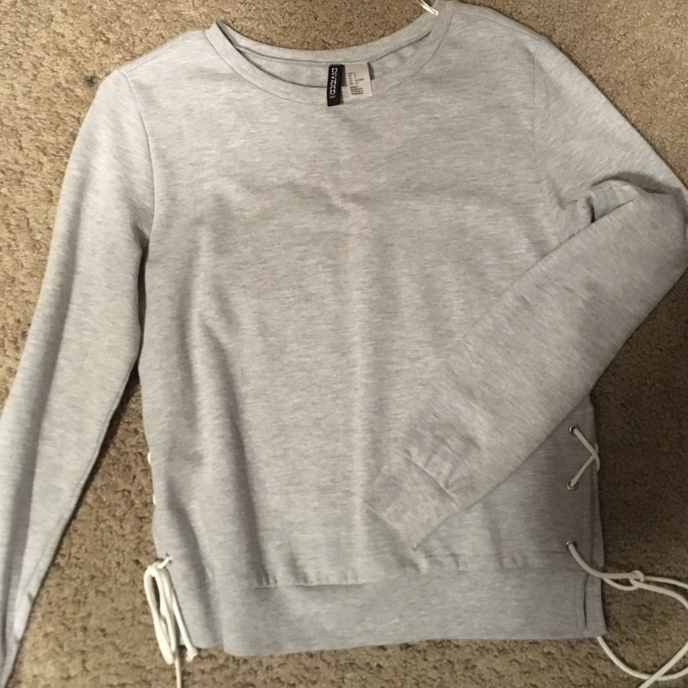 crew neck