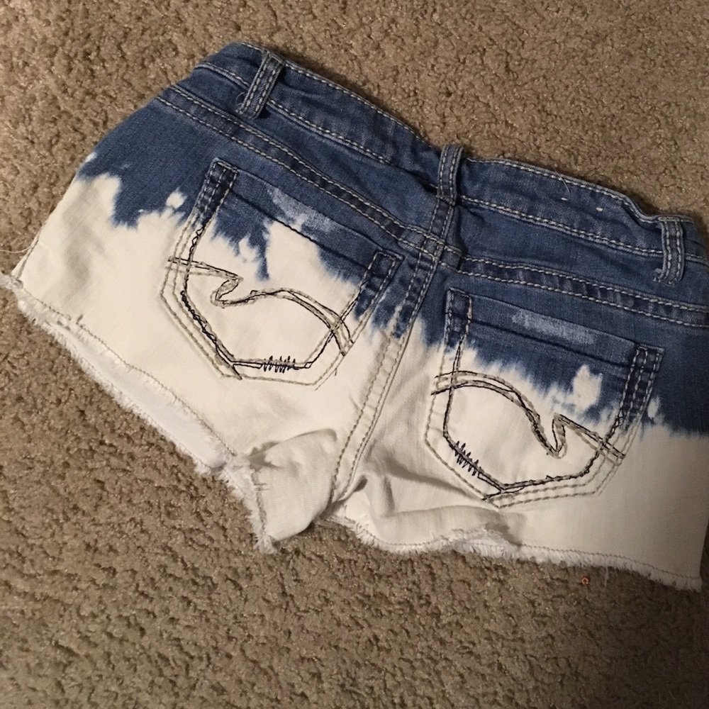 shorts - Picture 2 of 3