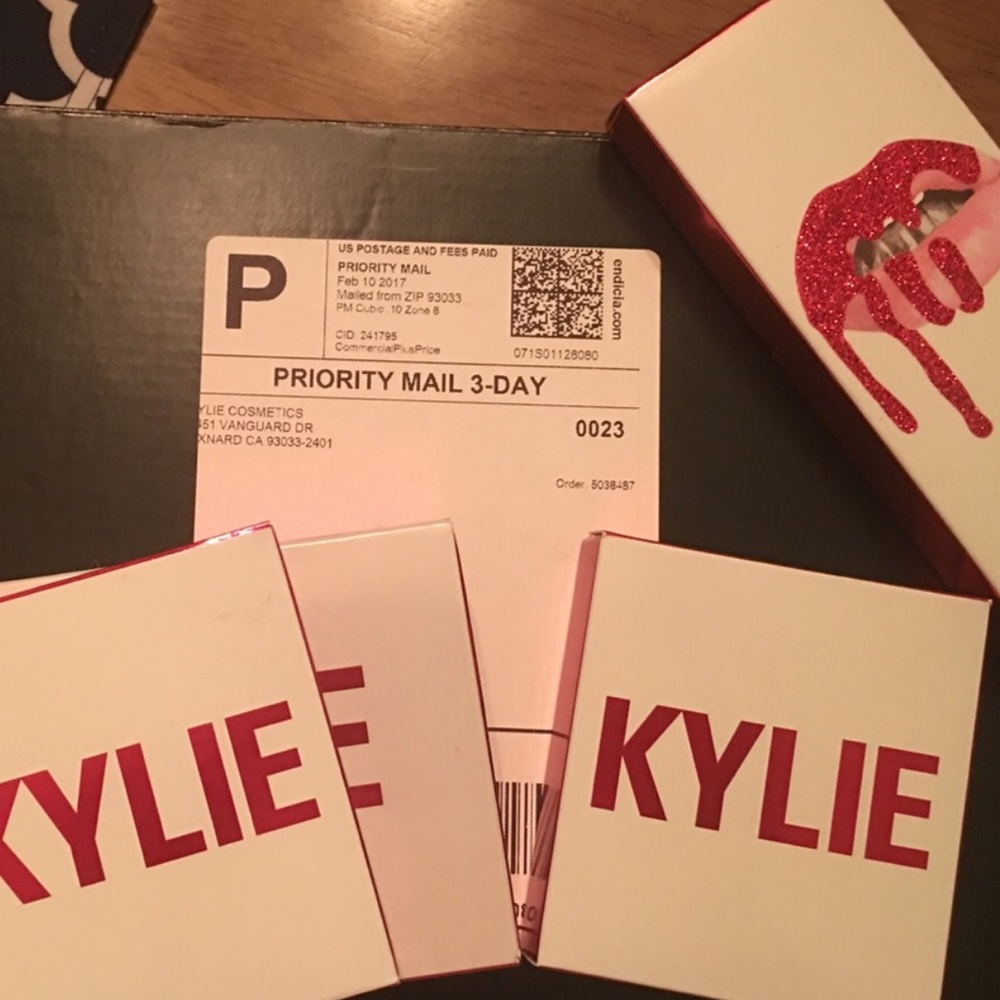 100% Authentic Kylie Lipkit