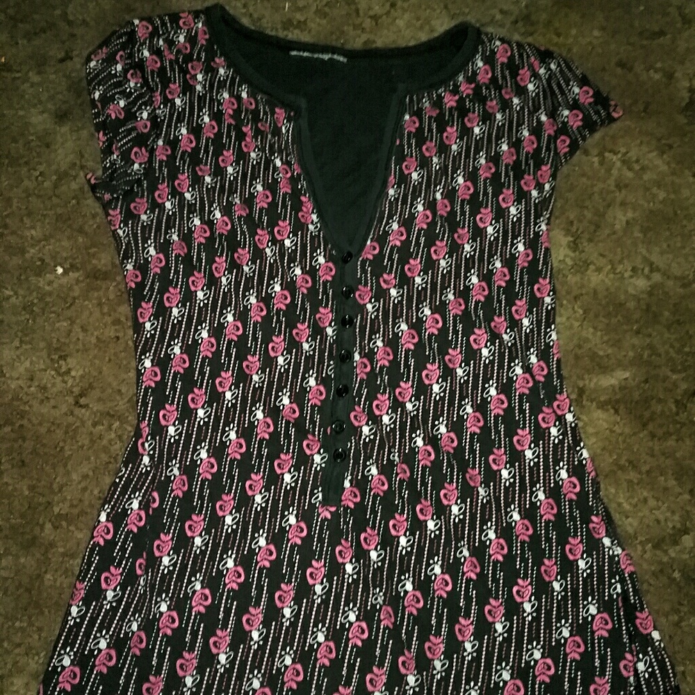 Low Cut Top With Buttons