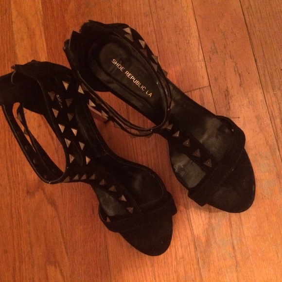 ⚡💲 DAY sale⚡  Studded sexy heel size 7 - Picture 4 of 4