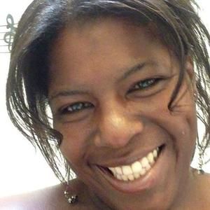 Meet your Posher, Ebony