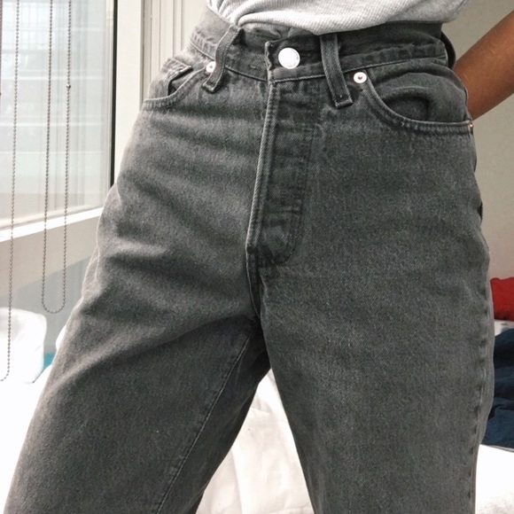 🚫SOLD🚫 VINTAGE 501 LEVIS SZ 24 PERF FADED BLACK - Picture 2 of 5