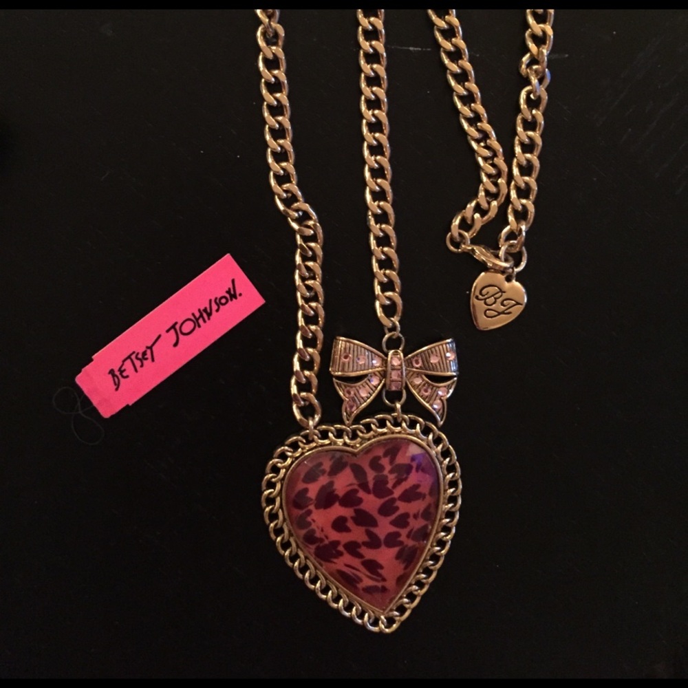 Betsey Johnson necklace