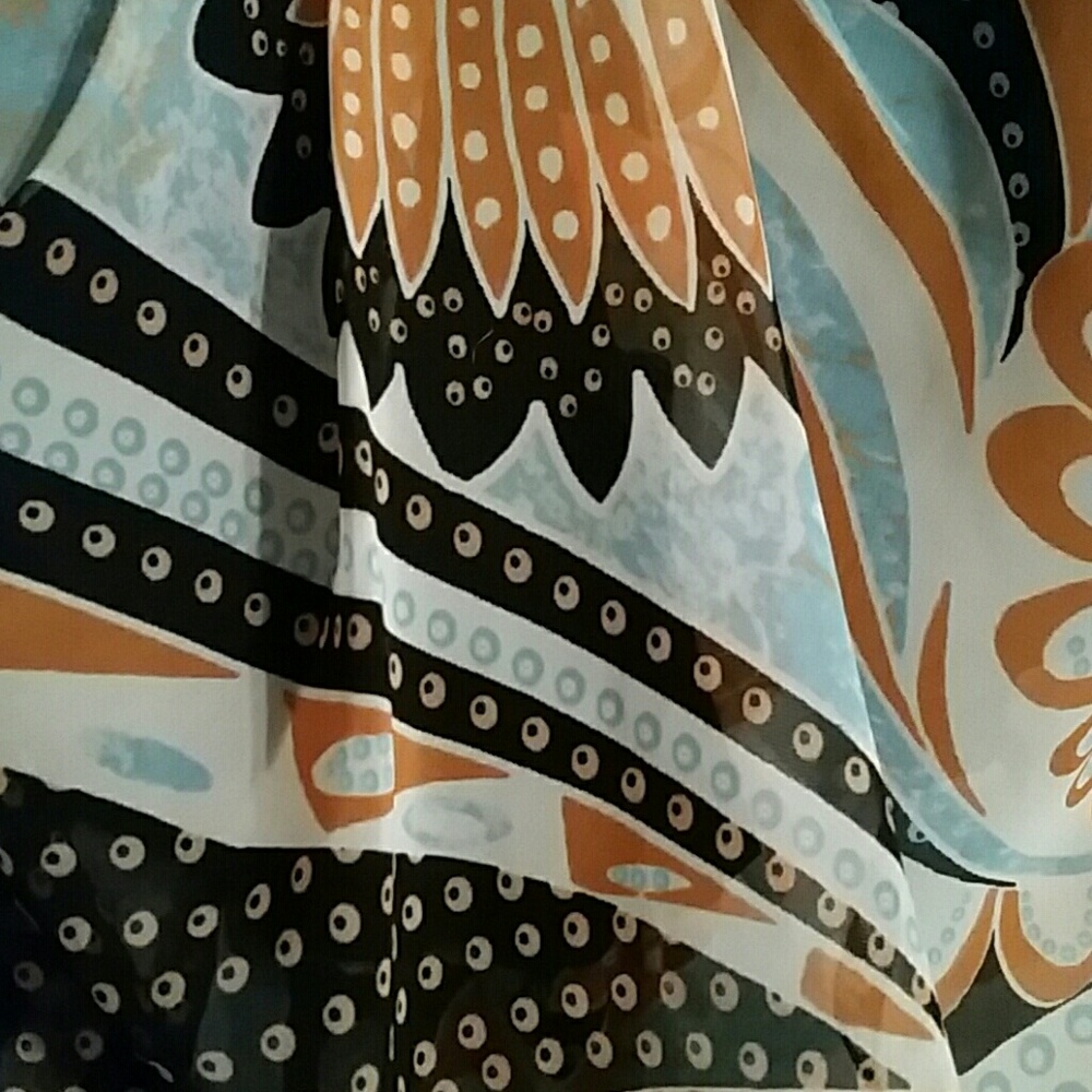 Beautiful Strapless Dress - Picture 2 of 4