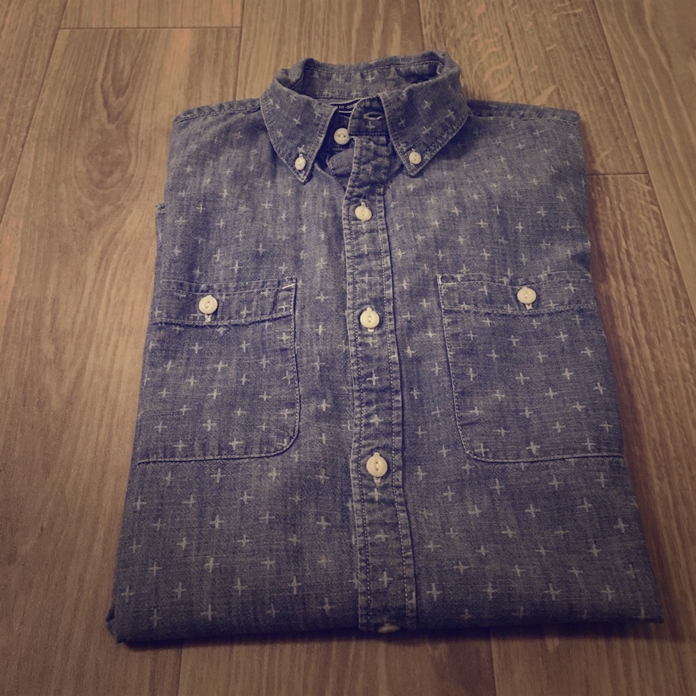 Old Navy Denim Chambray Button Down
