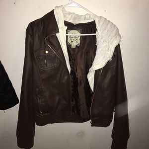 SIZE L; Leather jacket