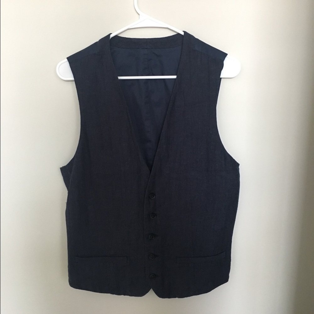 Fossil Vest