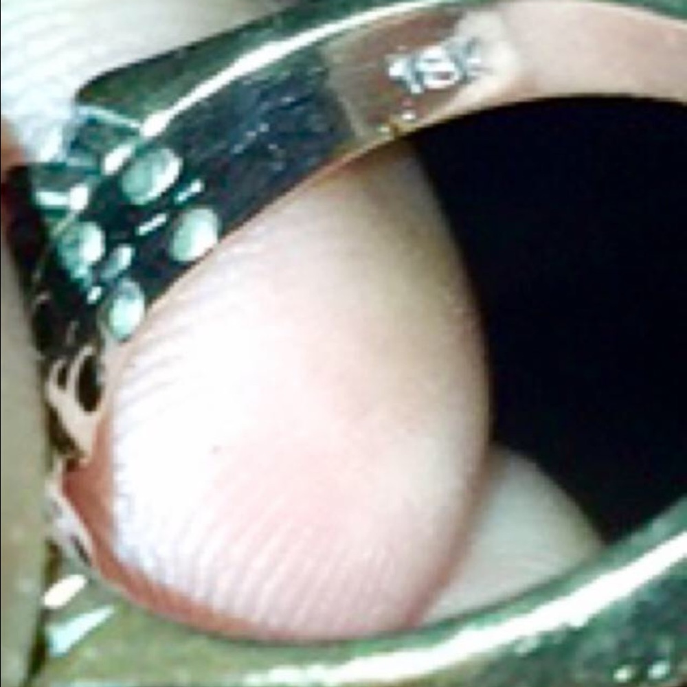 18K gold White 5 grams and cz