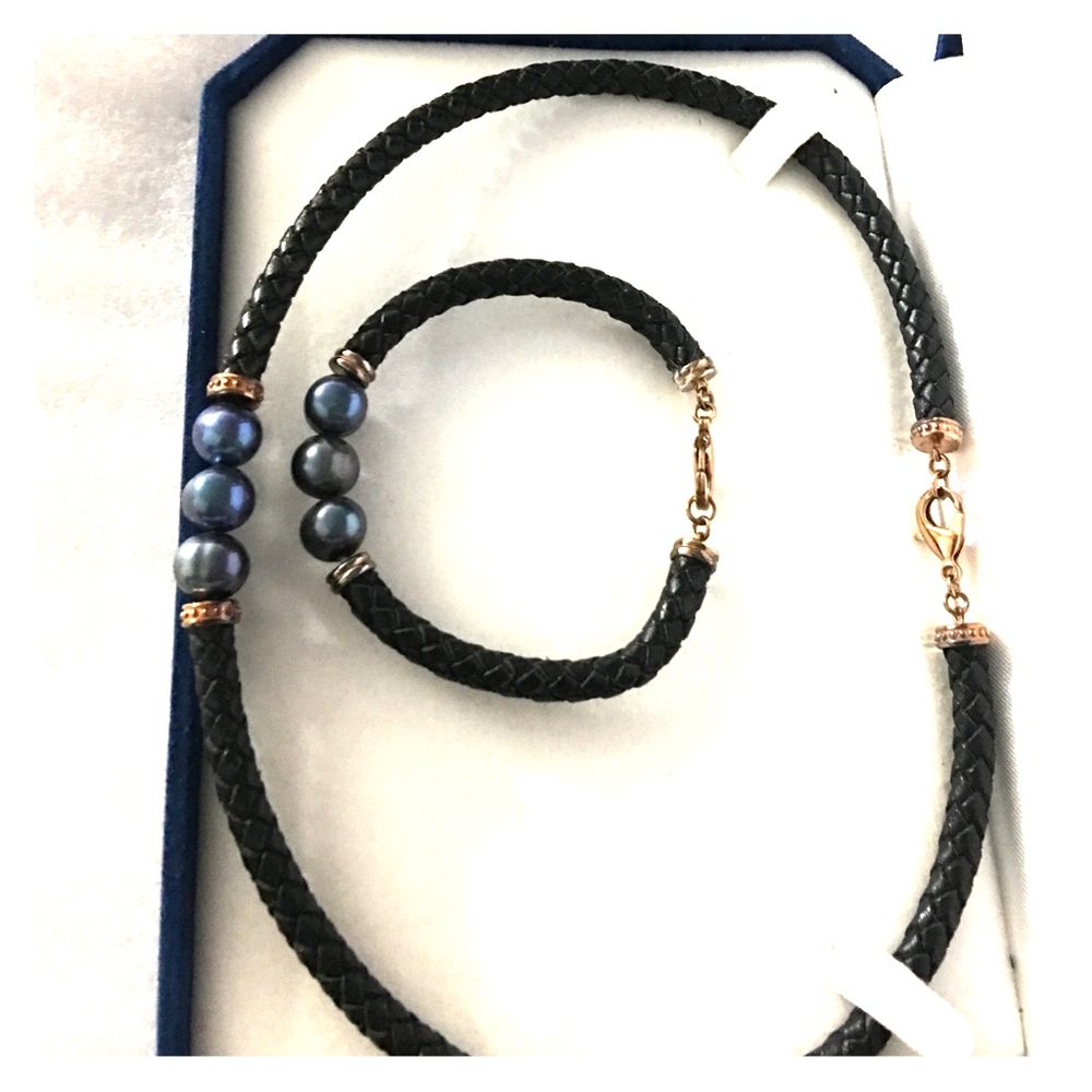 Ice.com blue pearls necklace and bracelet