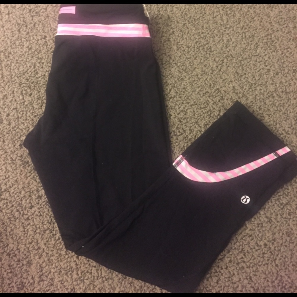 Black and pink Lululemon pants