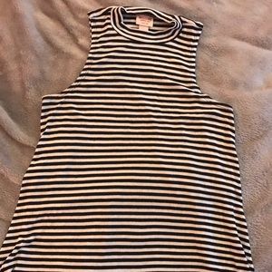 Mossimo shirt