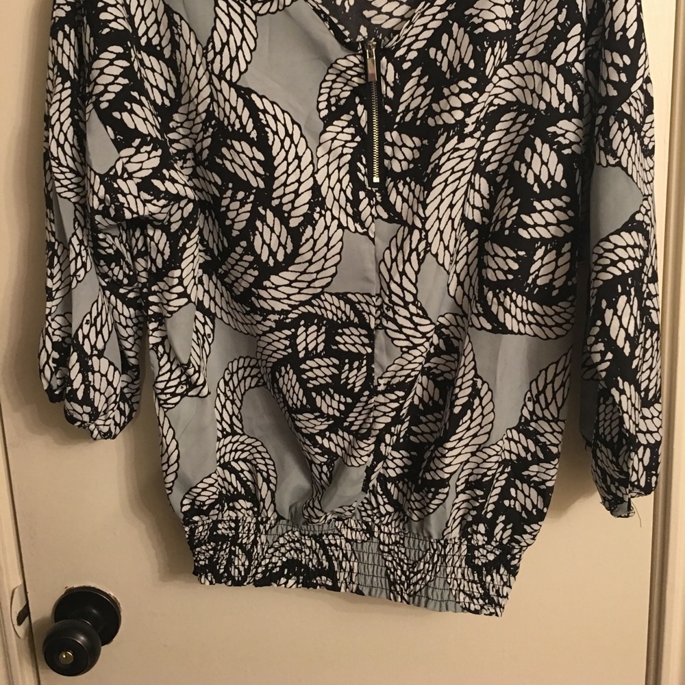 Silk New York and company blouse - Picture 2 of 3