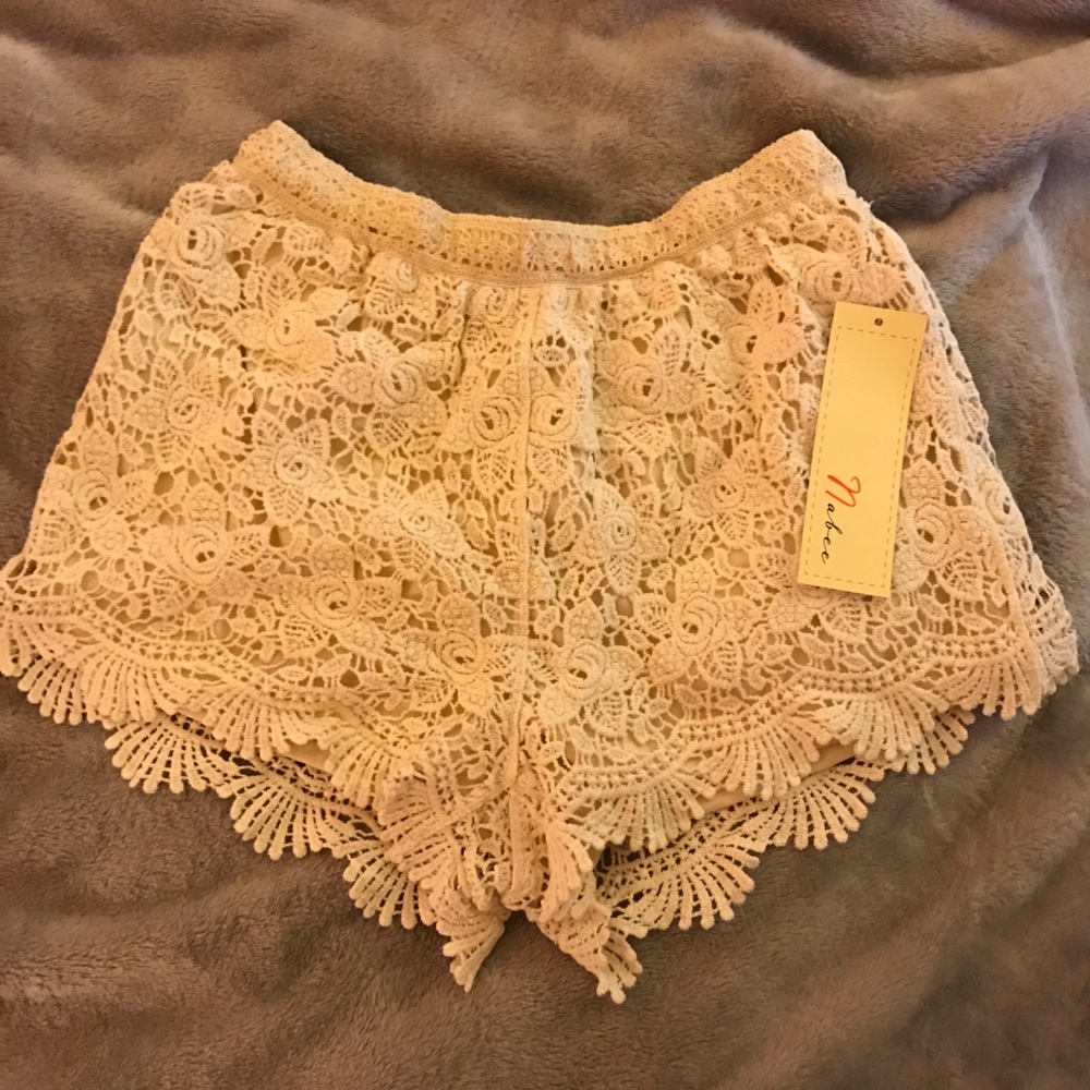 Shorts NWT