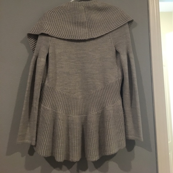 Wool Cardigan - Picture 2 of 3