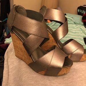 😍Amazing Chinese Laundry Wedges💜