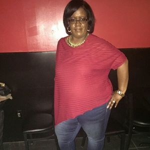 Meet your Posher, Dana