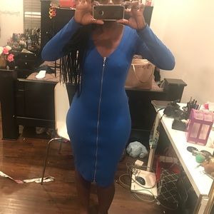 Bebe Bodycon front zipper dress