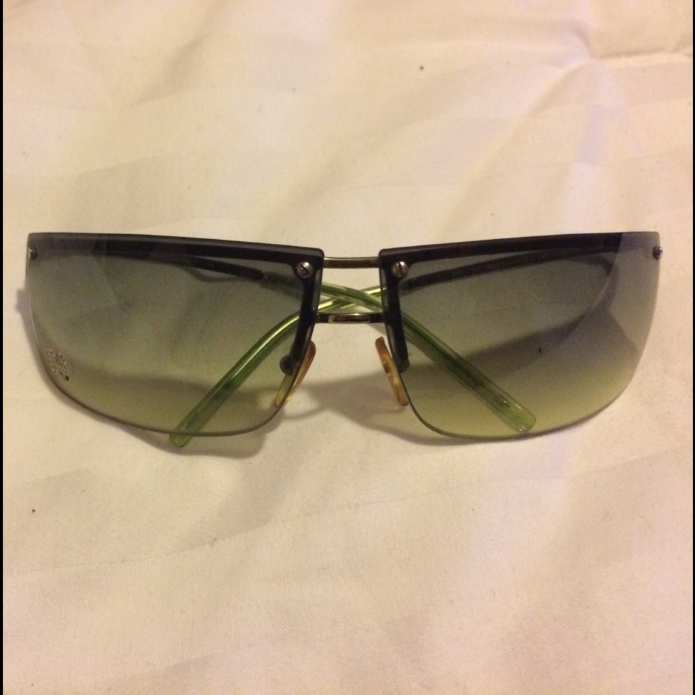 Authentic Gucci sunglasses w/Swarovski- Vintage! - Picture 2 of 5