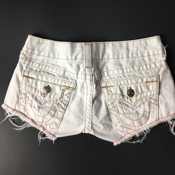 NWOT True Religion White Cutoff Shorts - Picture 2 of 5