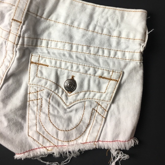 NWOT True Religion White Cutoff Shorts - Picture 3 of 5