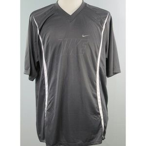 NWT Men's Nike  V Neck, Size XL