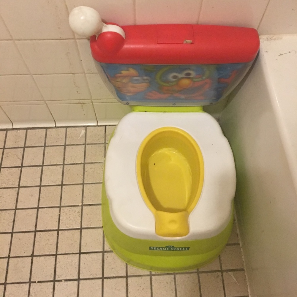 Elmo potty
