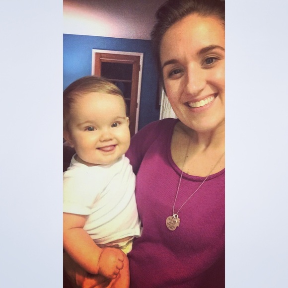 Meet your Posher, Dani - Picture 3 of 4