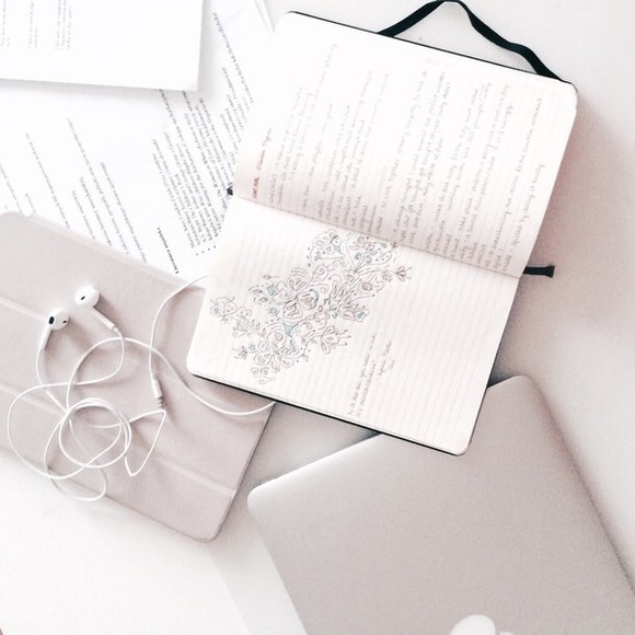 Meet your Posher, Jenna - Picture 1 of 1