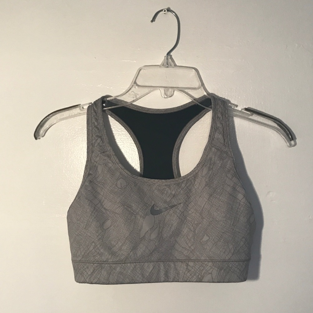 Nike size Small sports bra grey /gray