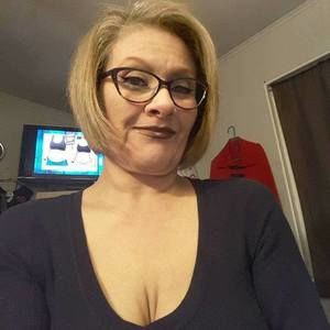 Meet your Posher, Lisa rené