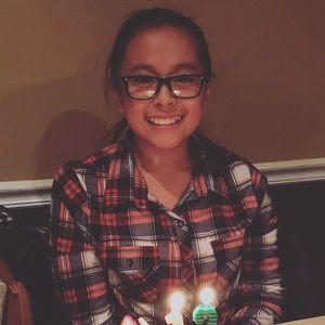 Meet your Posher, Kayla