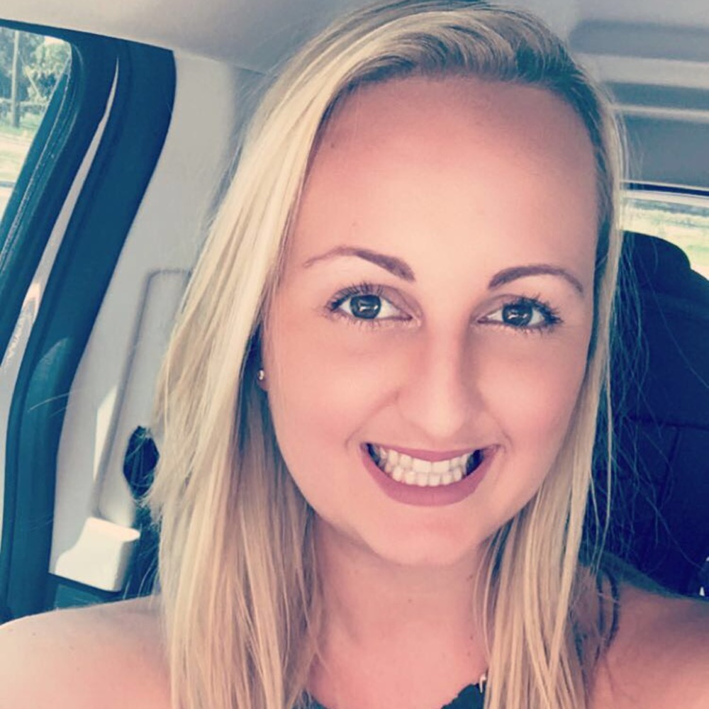 Meet your Posher, Caitlin