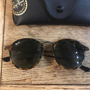 Ray Ban round icon sunglasses
