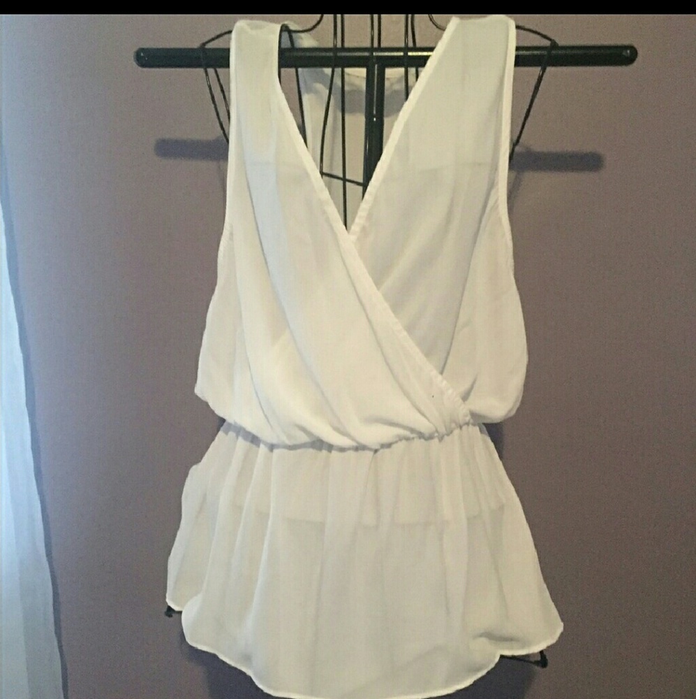 Very nice white top
