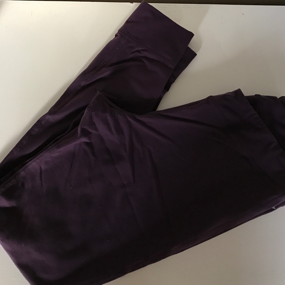 Reebok athletic capris