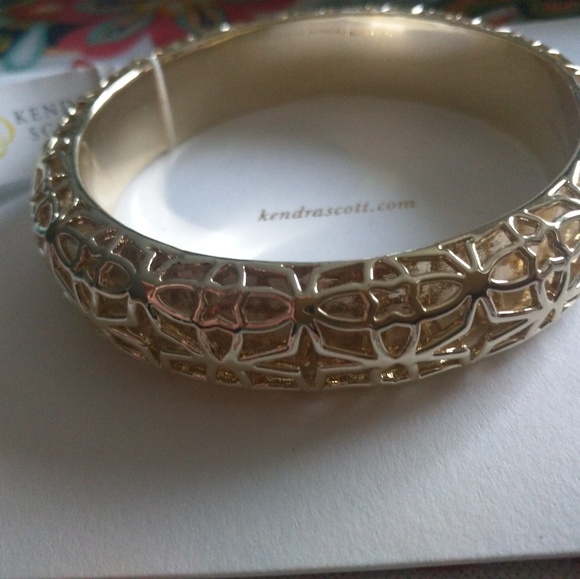 Kendra Scott retired Hagan bracelet - Picture 1 of 2