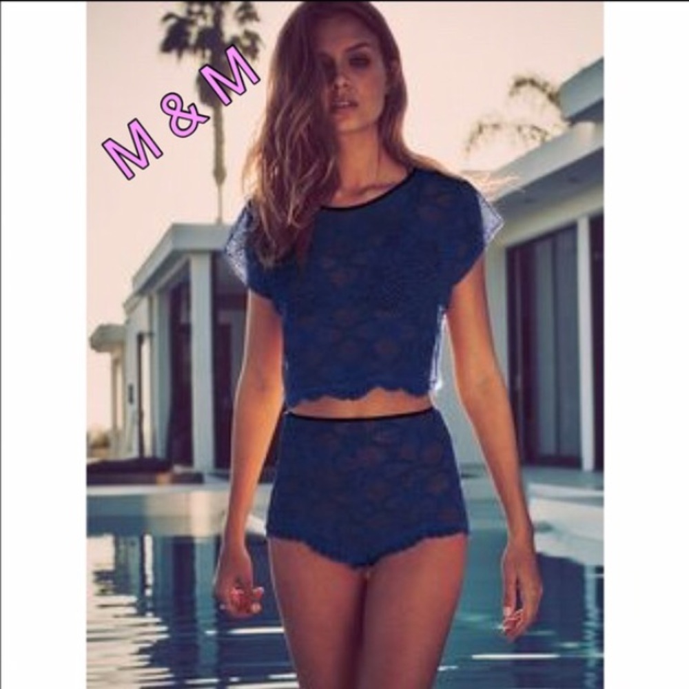Victoria secret lingerie shorts and top lace 2pc