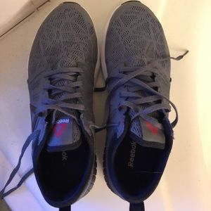 Reebok athletic shoes 6.5