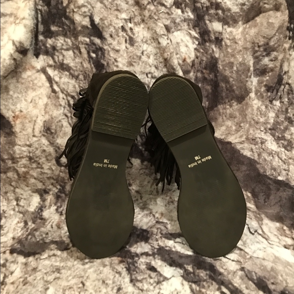 NWT NIB Flat Fringe Suede Sandals - Picture 5 of 6