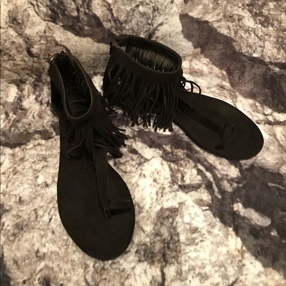 NWT NIB Flat Fringe Suede Sandals - Picture 3 of 6