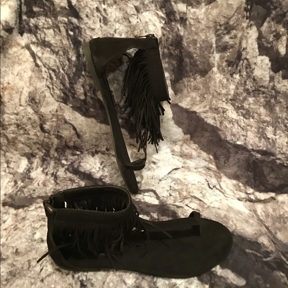 NWT NIB Flat Fringe Suede Sandals - Picture 4 of 6