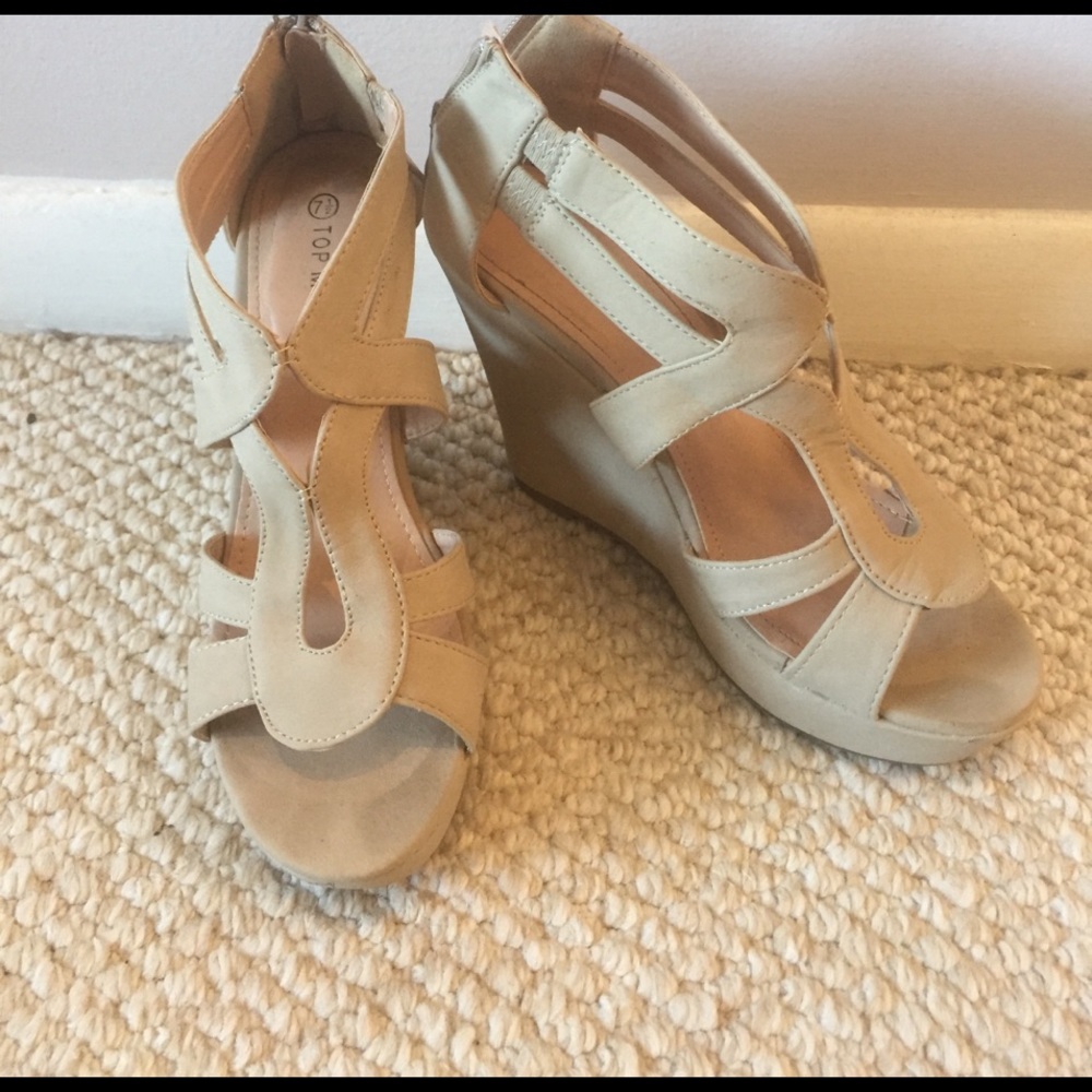 Nude/Cream wedges size 7.5