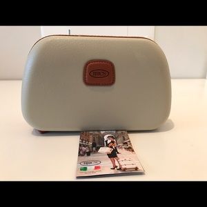 Bric's cosmetic bag
