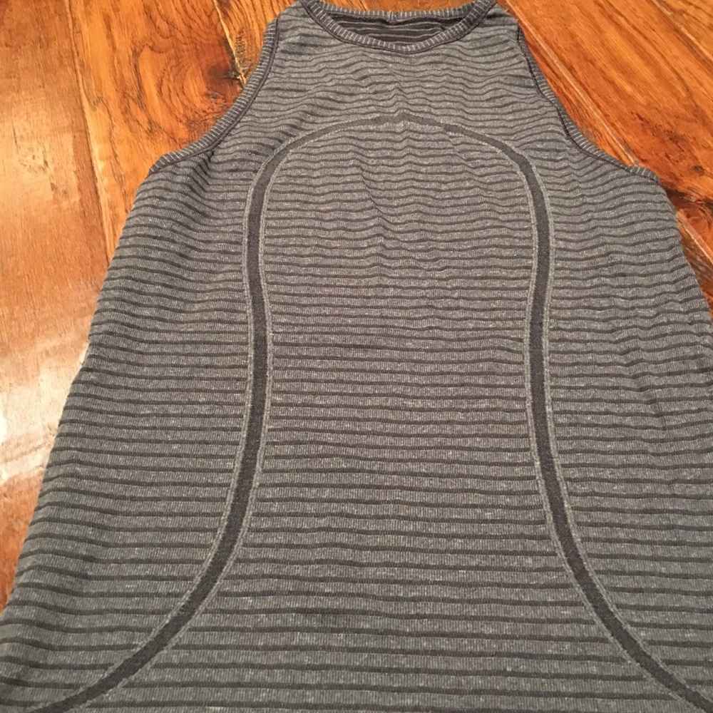 Lululemon Swiftly High Neck Tank