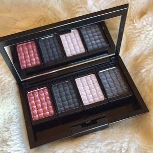 Doucce Freematic Smokey Eye Shadow Quad
