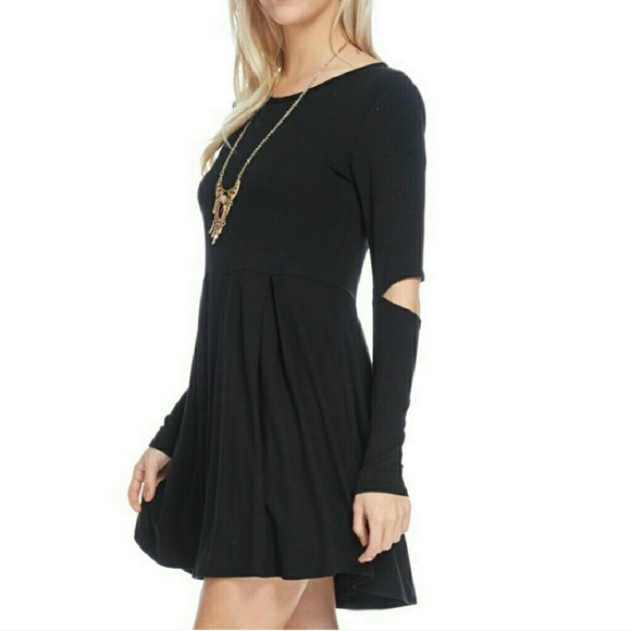 ♡Elbow Cut-Out Shift dress - Picture 2 of 5