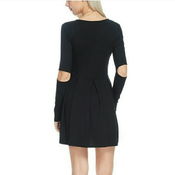 ♡Elbow Cut-Out Shift dress - Picture 4 of 5