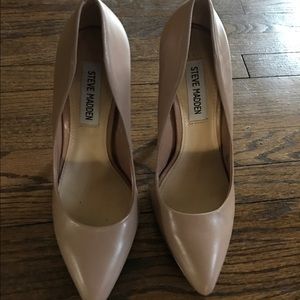 Steve Madden Nude/Salmon Heels